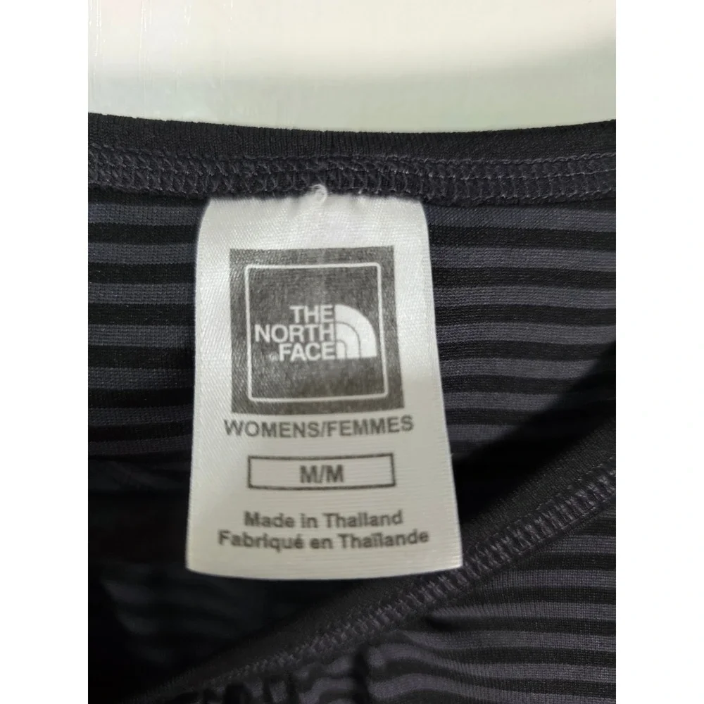 The North Face Womens VaporWick Striped Active Tee Grey Black Sz M Gorpcore gym - Picture 5 of 9
